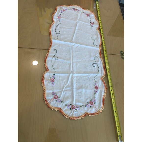 LOT of 6 Hand Embroidered Table Runners - Picture 2 of 16